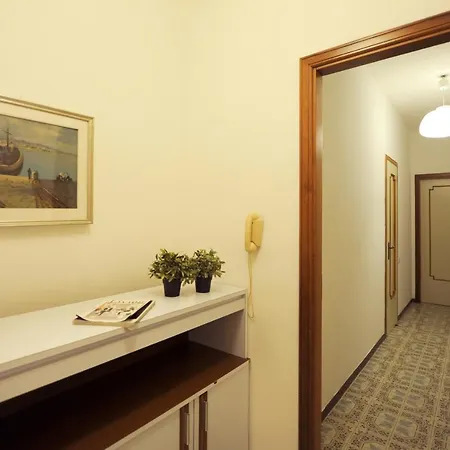 Elegant In 65m² + Balcony *