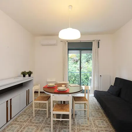 Elegant In 65m² + Balcony Maiori