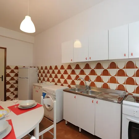 Elegant In 65m² + Balcony